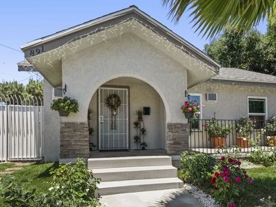 891 E 6th St, Pomona, CA, 91766
