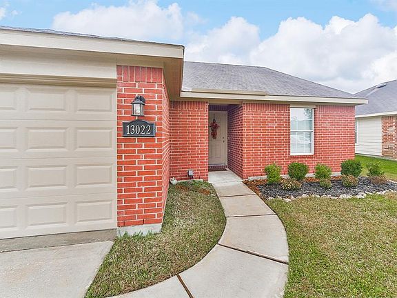 2nd image of 13022 Rosemont Park Ln
