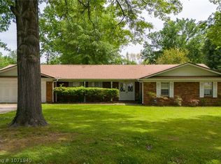 1801 Burnham Rd, Fort Smith, AR 72903