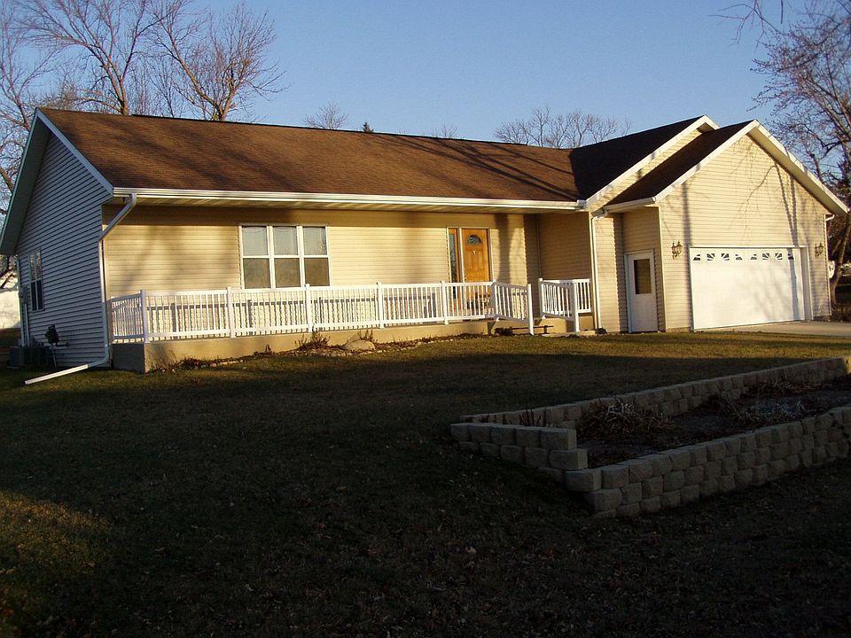 Spacious 3-yr-old Ranch