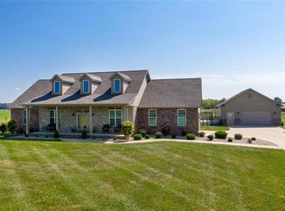 4062 Knab Rd, Smithton, IL 62285