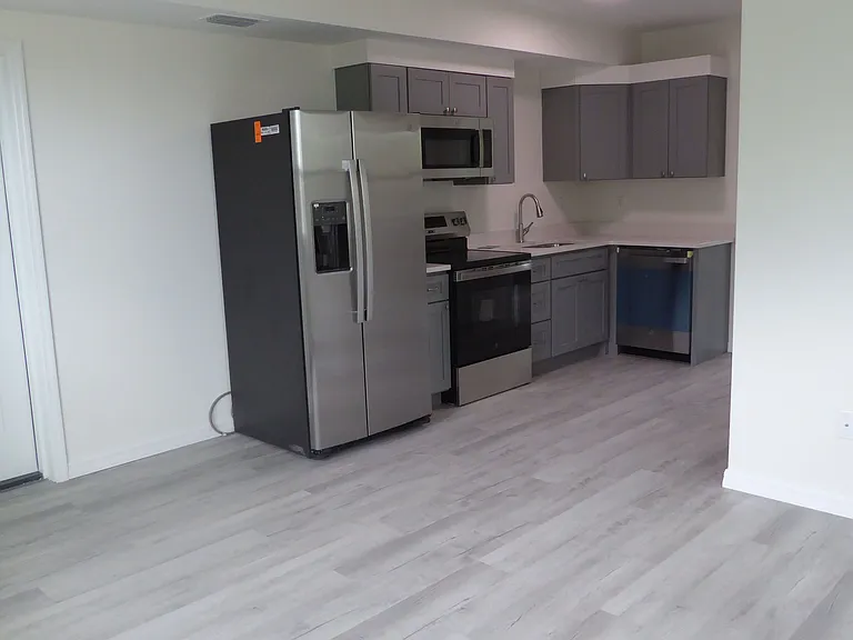 219 S Grandview Ave — Photo 10