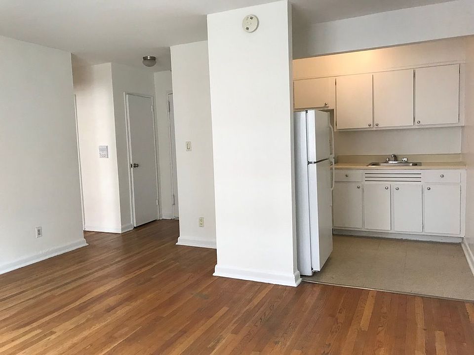 1st image of 4124 50th St APT 3E