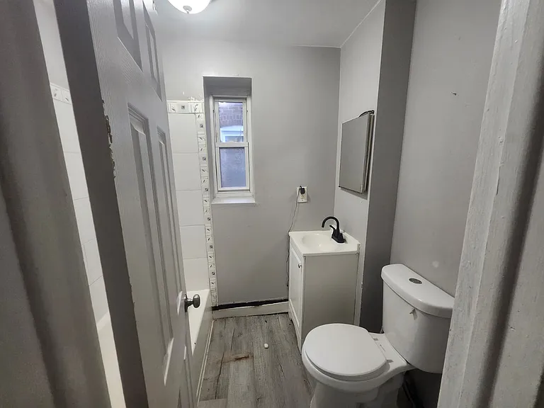 36 S 12th St #31E — Photo 11