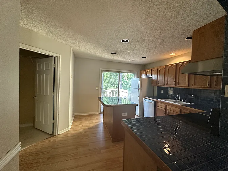 9307 Four Mile Creek Rd — Photo 9