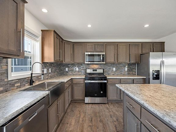 3rd image of 4267 Gaslamp Dr