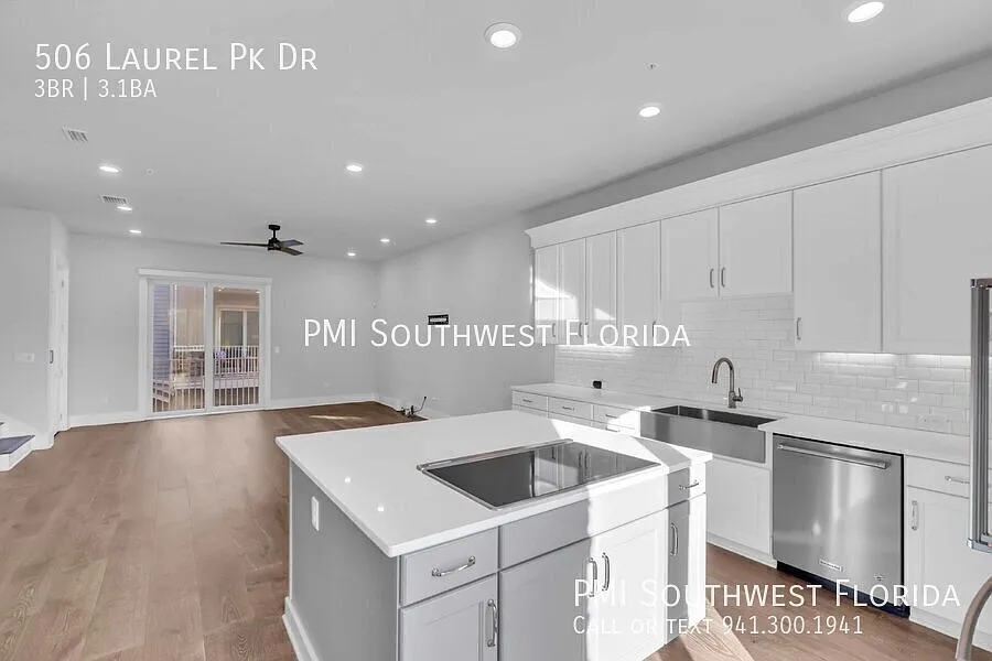 Luxurious Townhome for Annual Rental in Laurel Park — Photo 4