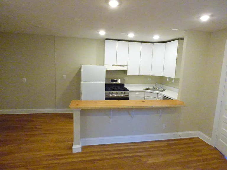 3915 W St NW #4 — Photo 9