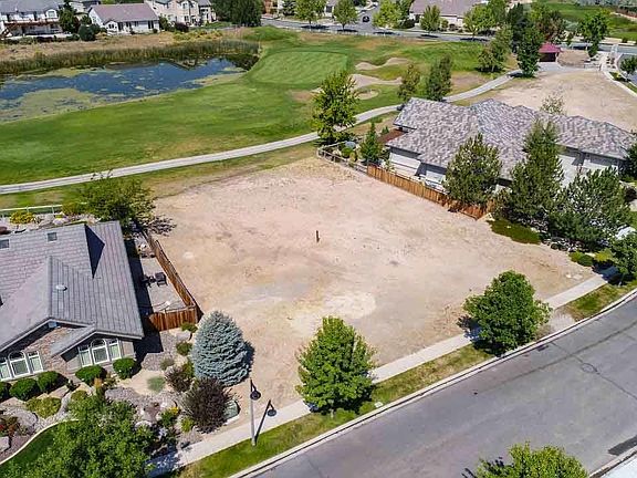 4th image of 7445 Island Queen Dr