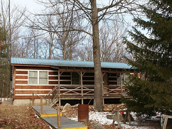 5th image of 412 Woodlawn Dr