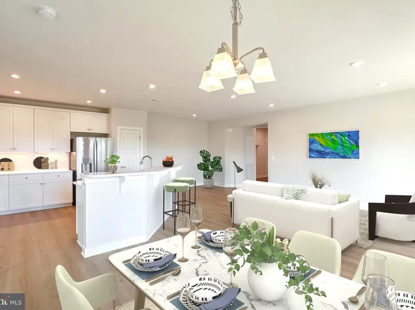 3509 Starlight St #303, Frederick, MD 21704