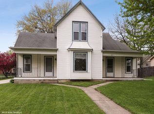 210 N 7th St, Carlisle, IA 50047