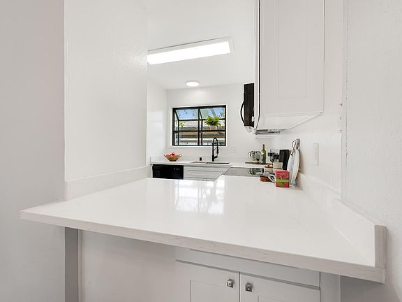 4th image of 900 Southampton Road #151