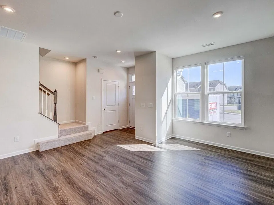 4330 Summercrest Blvd #1219