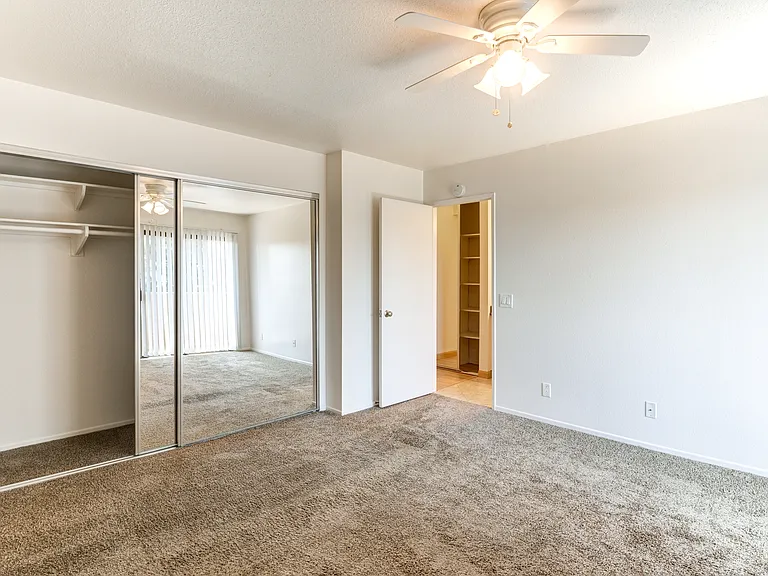 Casa Vista Apartment Homes — Photo 16