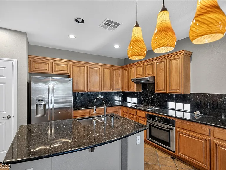 8307 Ivy Leaf St — Photo 8