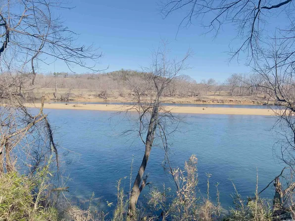 63 & 84 Riverview Dr, Norfork, AR 72658