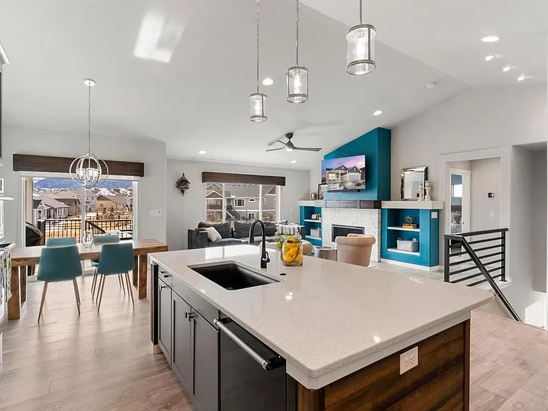 15922 Lake Mist Dr — Photo 8