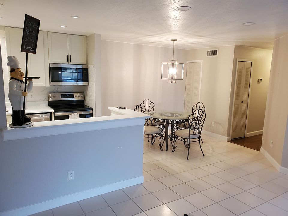 1st image of 2752 Oak Park Way