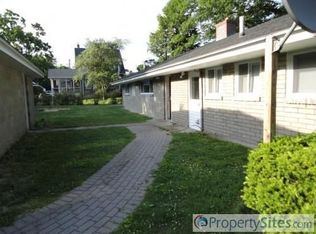 721 Grove St, Worcester, MA 01605