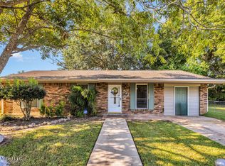 522 Genin St, Bay Saint Louis, MS 39520