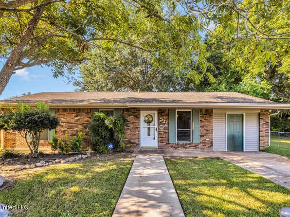 522 Genin St, Bay Saint Louis, MS 39520