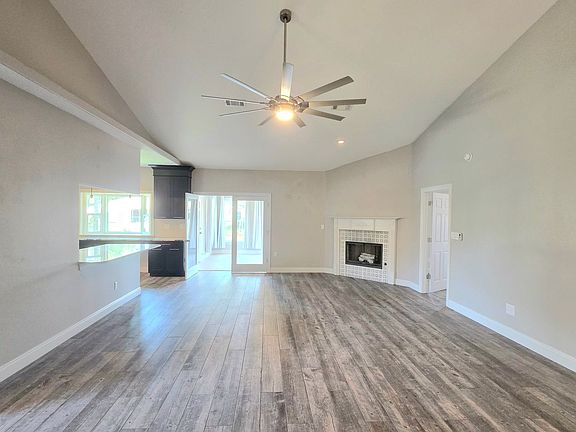 2nd image of 1643 Kalakaua Ct