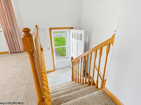 2nd image of 27 Millbrook Rd