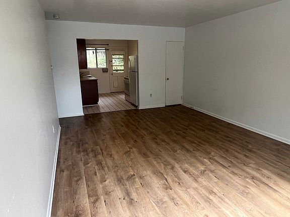 5th image of 1112 Fountain St APT A