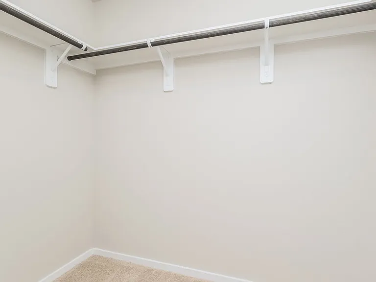 624 Levine Ct — Photo 13