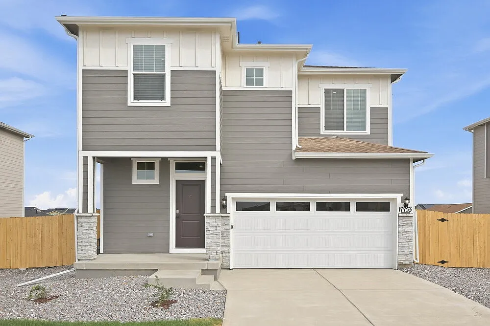 5 bed, 2.5 bath, 2200 sqft, $3,150 — Photo 1