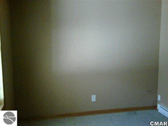 5th image of 10887 Athey Ave