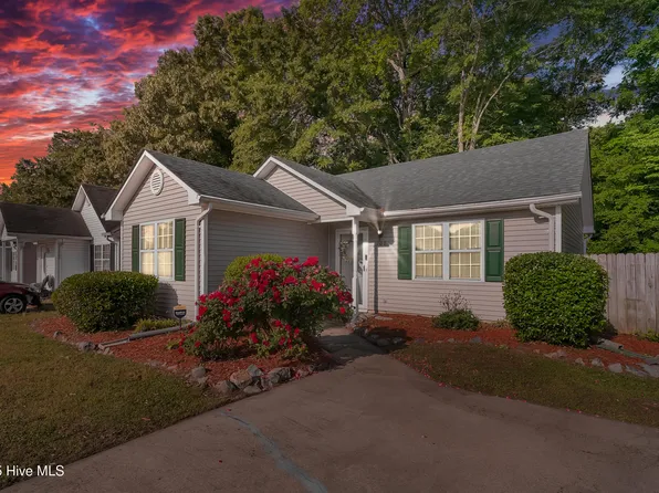 100 Sycamore Lane, Elizabeth City, NC 27909