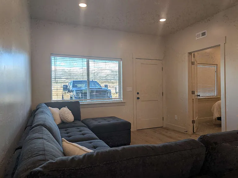 150 E 700 N #7 — Photo 12