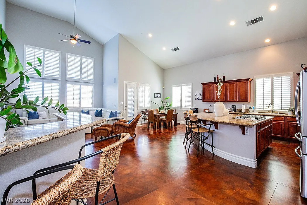 3 bed, 3.0 bath, 2790 sqft, $4,695 — Photo 4