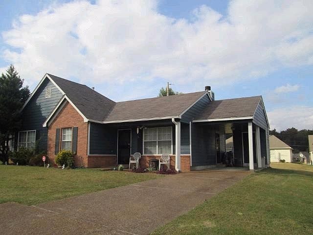 2nd image of 4410 Pecan Creek Cir S