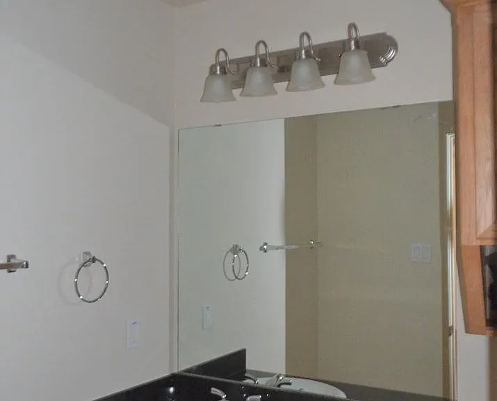 806 N 3rd St — Photo 15