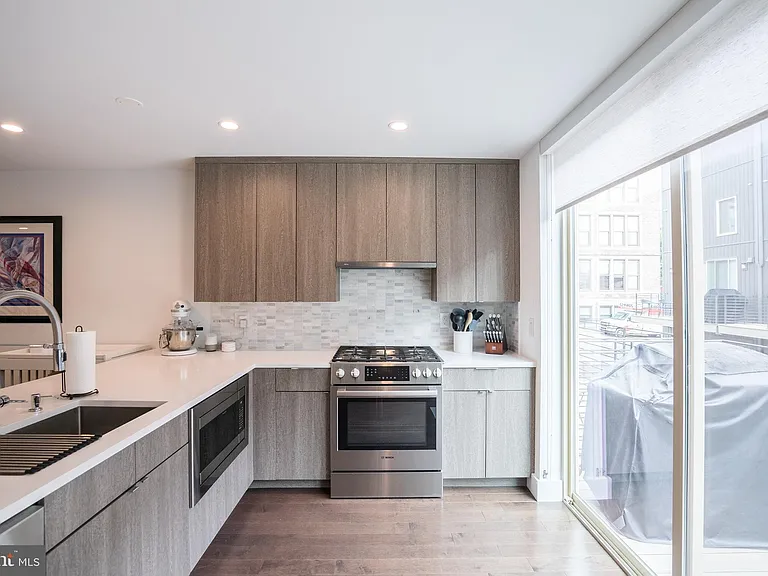 1343 S Garnet St — Photo 11