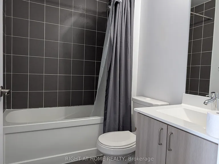 68 Merton St #1010 — Photo 7