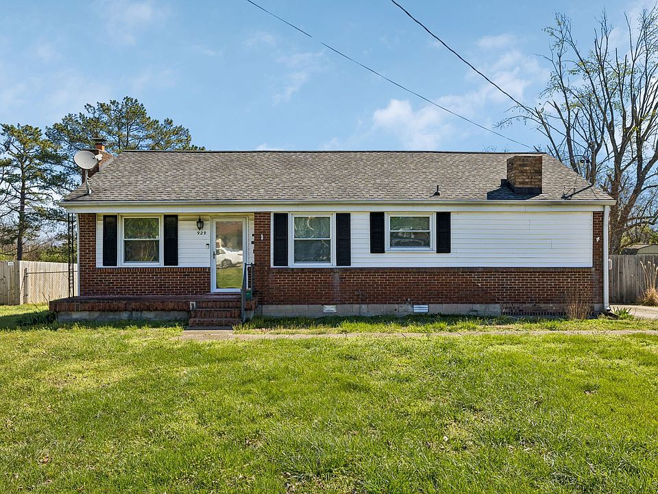 1st image of 929 Lemont Dr