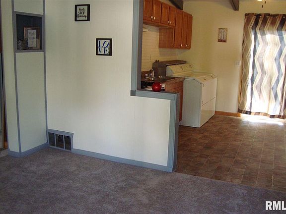 4th image of 1330 Rock Island Ave