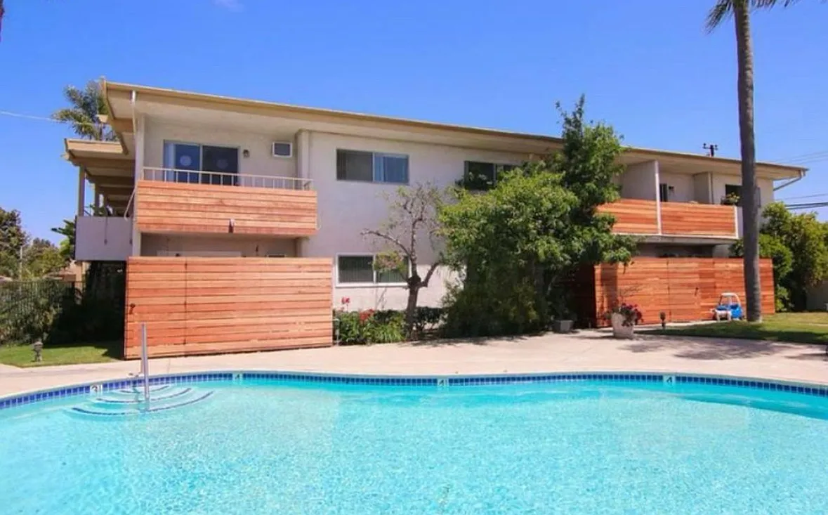 1 bed, 700 sqft, $2,300 — Photo 4