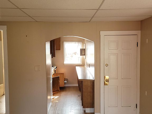 4th image of 28 Myrtle St #1