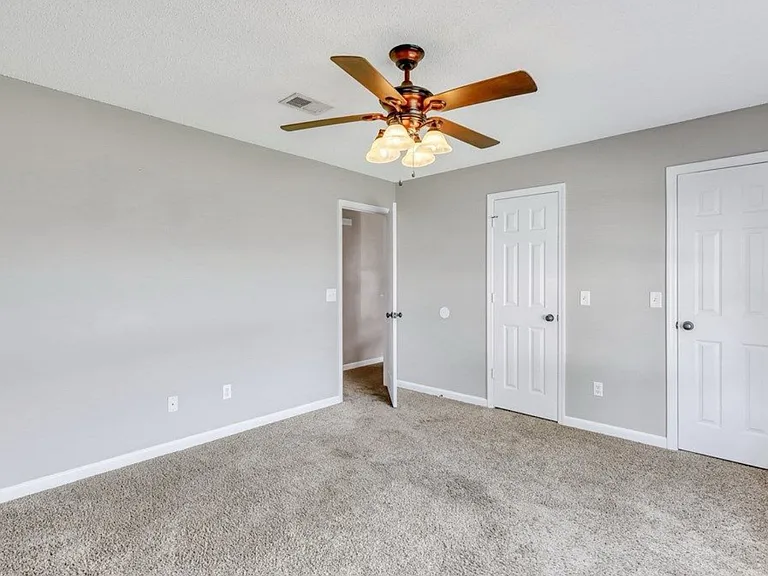 772 Melissa Dr — Photo 17