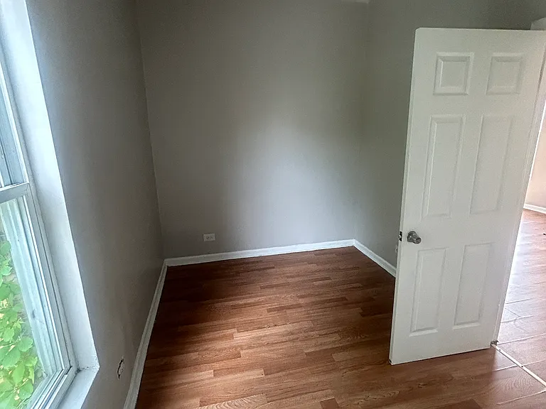 6620 S Saint Lawrence Ave #2R — Photo 2