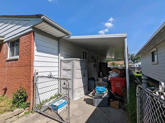 4th image of 21245 Vermander Ave
