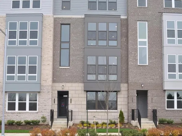 13424 Arrowbrook Centre Dr #13424, Herndon, VA 20171
