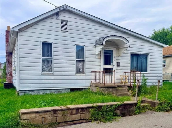 813 Hazlett Ave, Brackenridge, PA 15014