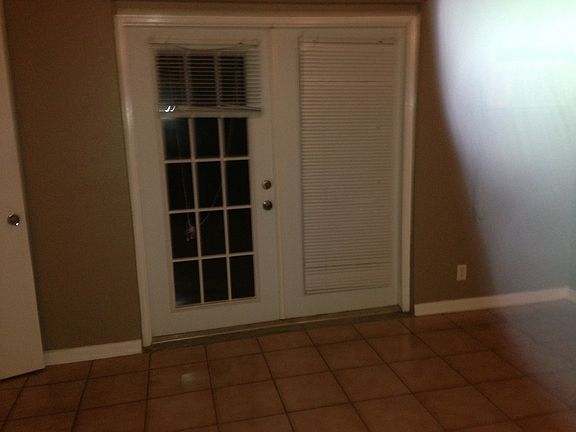 5th image of 1050 Tennessee Ave