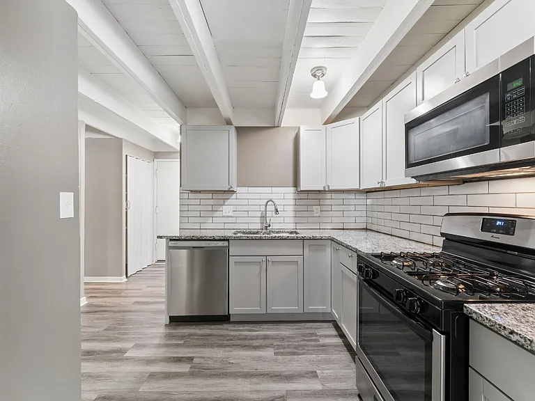 4842 Locust Ave — Photo 13